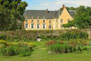 Historic chateau B&B and hotel stays in Pays de la Loire France