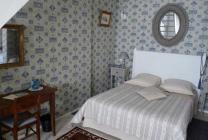 Boutique B&B near Auxerre and vineyards of Chablis in Burgundy, France