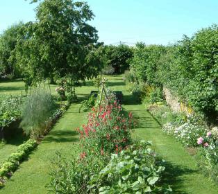 Stunning boutique B&B near Caen in Normandy for foodies and romantics