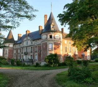 Historic chateau B&B near Dijon and the Burgundy vineyards of France