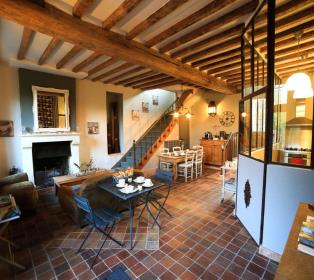 Bed and breakfast near Chartres and Paris in Eastern Loire Valley France