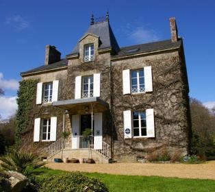 A charming small pet friendly hotel near Vannes and Saint Nazaire in Brittany 