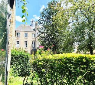 Charming town house B&B in Mayenne near le Mans, Rennes and Laval