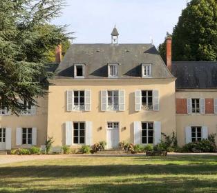 Charming luxury chateau B&B near le Mans